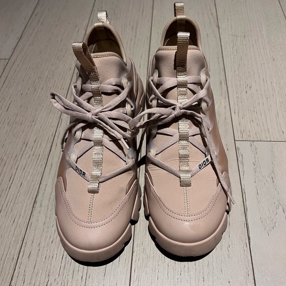 Dior D-CONNECT SNEAKER